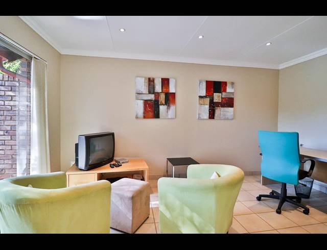 2 BEDROOM HOUSE SOLD IN PRETORIUSPARK